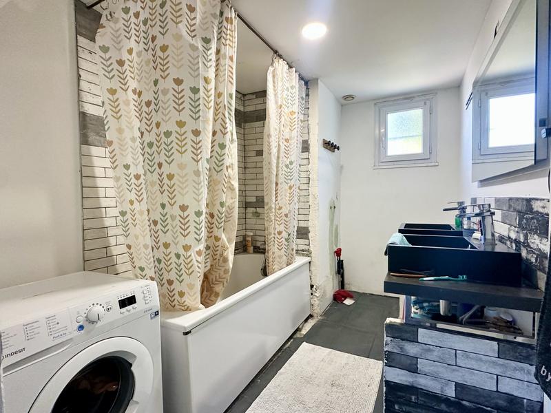 Maison - 121 m² - 5 pièces