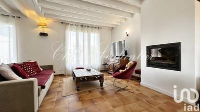 Maison - 200 m² - 8 pièces