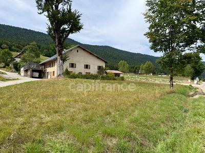 Terrain constructible - 675 m²