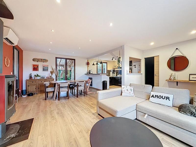 Maison - 89 m² - 4 pièces