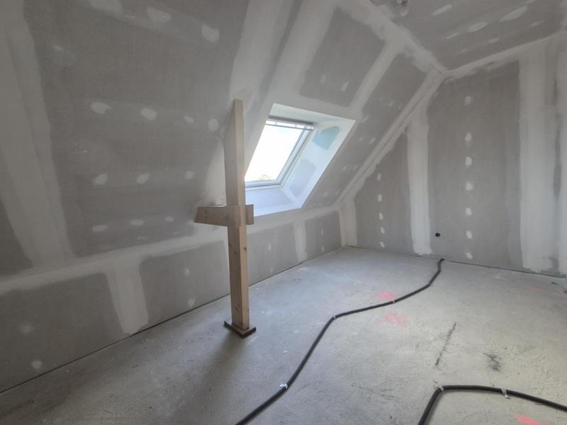 Maison - 1 100 m² - 5 pièces