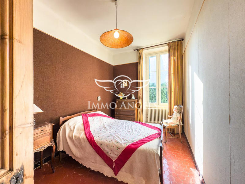 Maison ancienne - 362 m² - 10 pièces