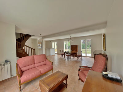 Villa - 142 m² - 6 pièces