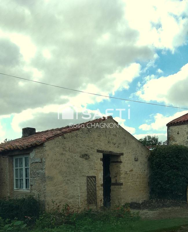 Maison - 300 m² - 12 pièces