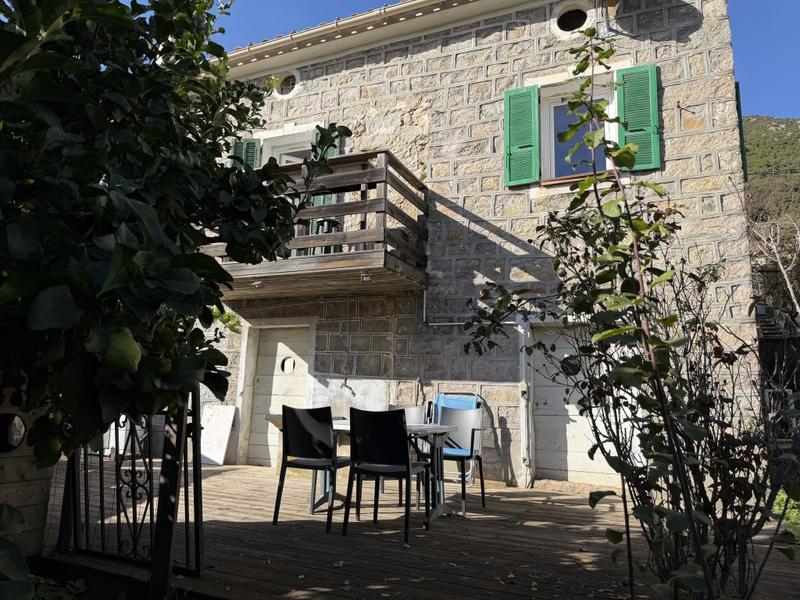 Maison de village - 128 m² - 4 pièces