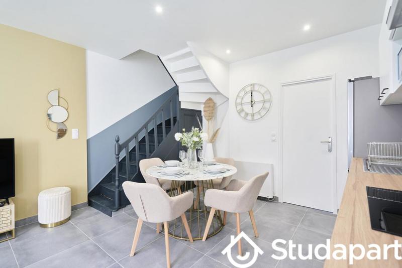 Chambre - 10 m² - 1 pièce