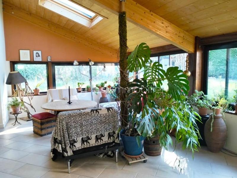 Demeure - 160 m² - 6 pièces