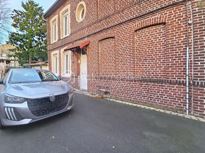 Maison traditionnelle - 111 m² - 5 pièces