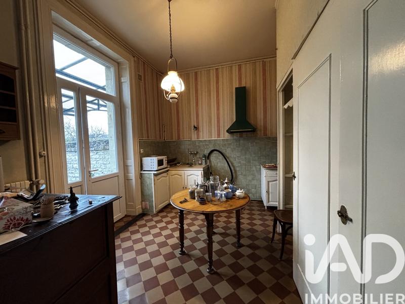 Maison - 159 m² - 7 pièces