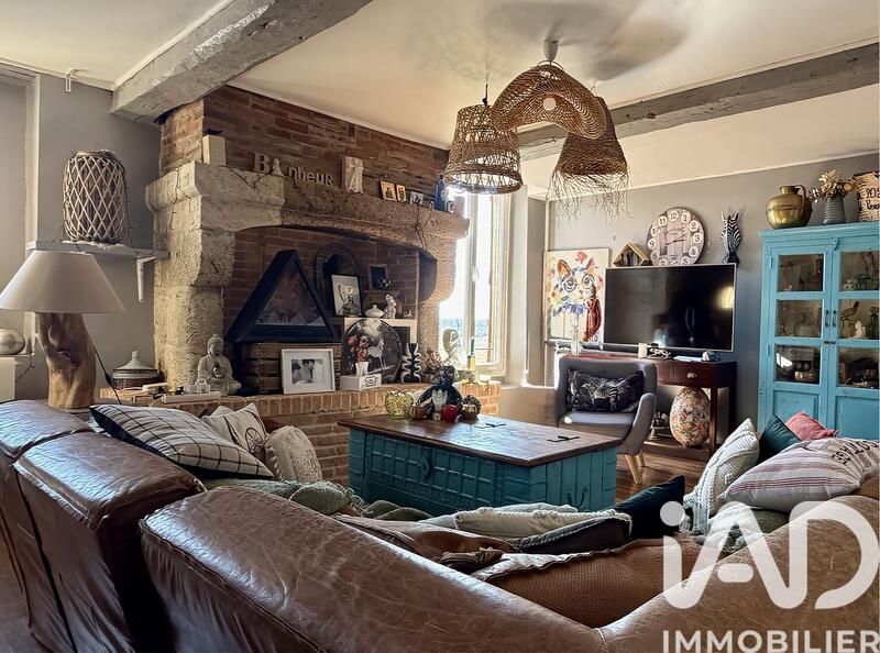 Maison - 400 m² - 6 pièces