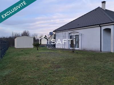 Maison - 95 m² - 5 pièces