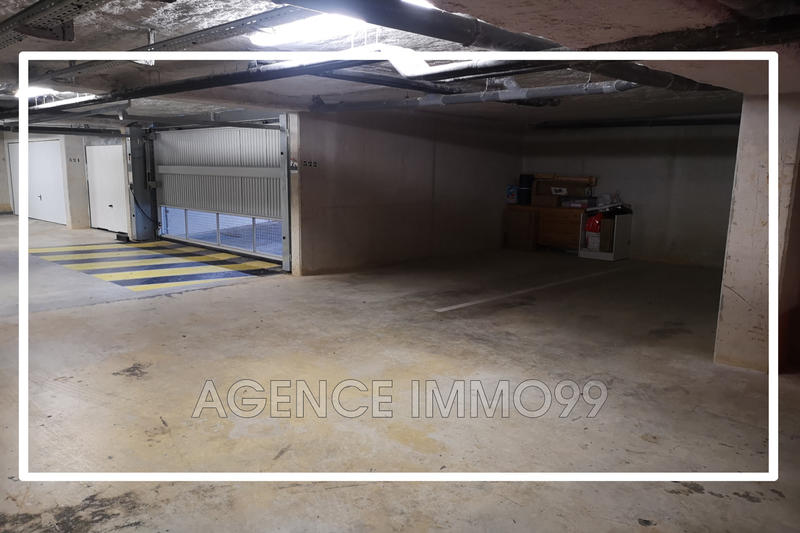Parking / Garage - 13 m²
