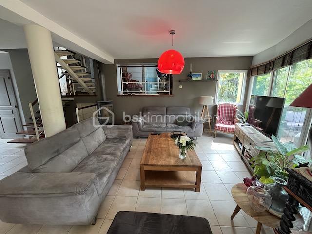 Maison - 128 m² - 5 pièces