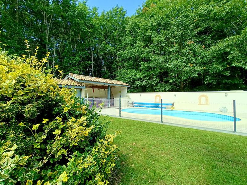 Maison - 165 m² - 6 pièces