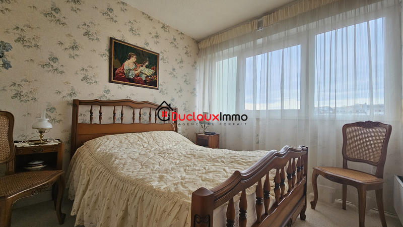 Appartement - 80 m² - 4 pièces