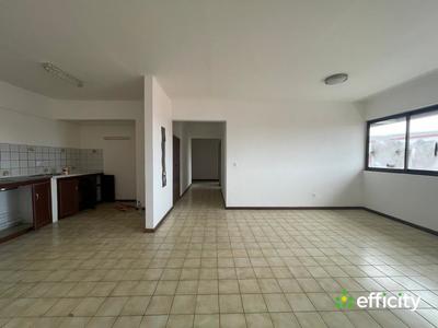 Immeuble - 975 m² - 23 pièces