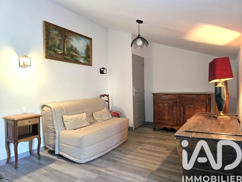 Maison - 327 m² - 10 pièces