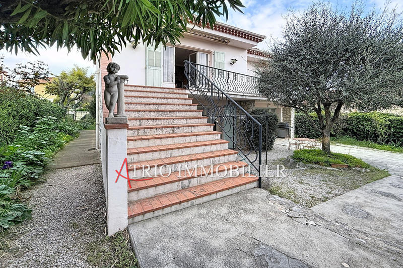 Maison - 160 m² - 4 pièces