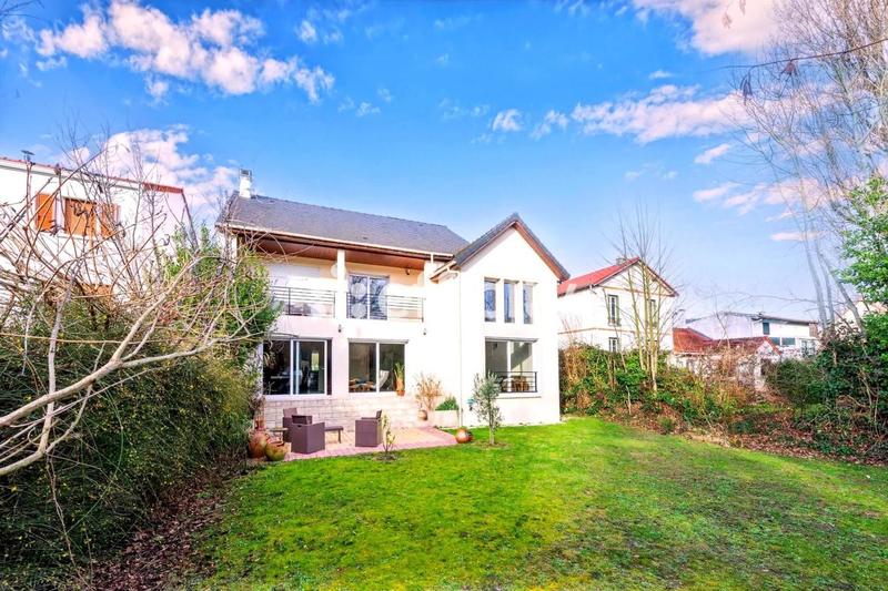 Maison - 173 m² - 6 pièces