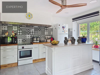 Maison - 101 m² - 7 pièces