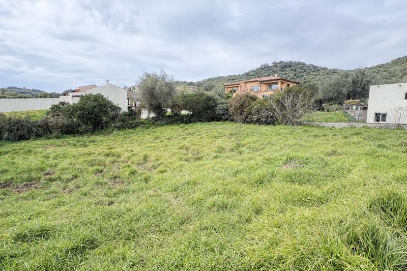 Terrain - 1 415 m²