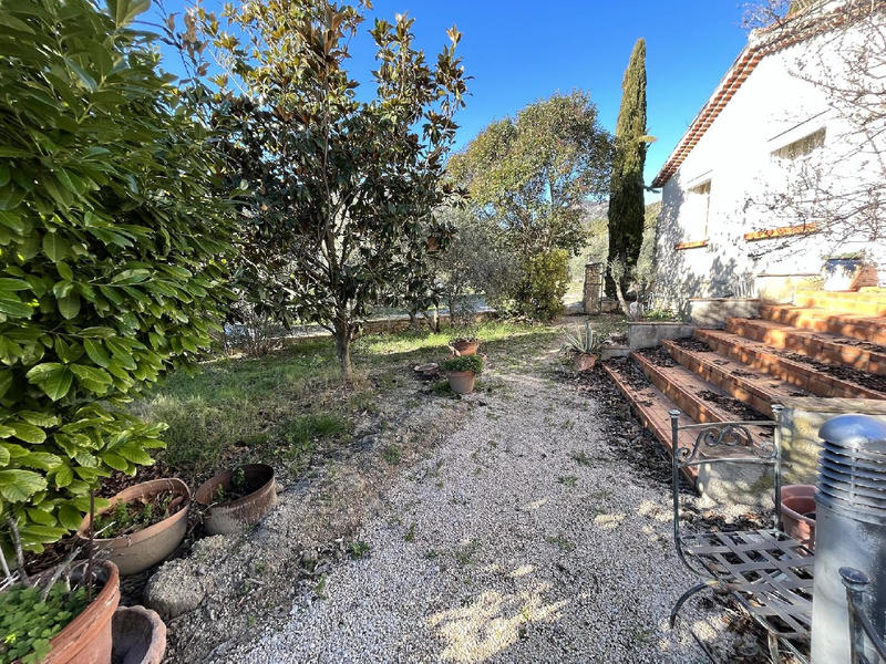 Villa - 165 m² - 9 pièces