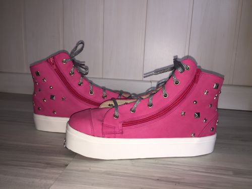 Les Pieds Dans l'Eau