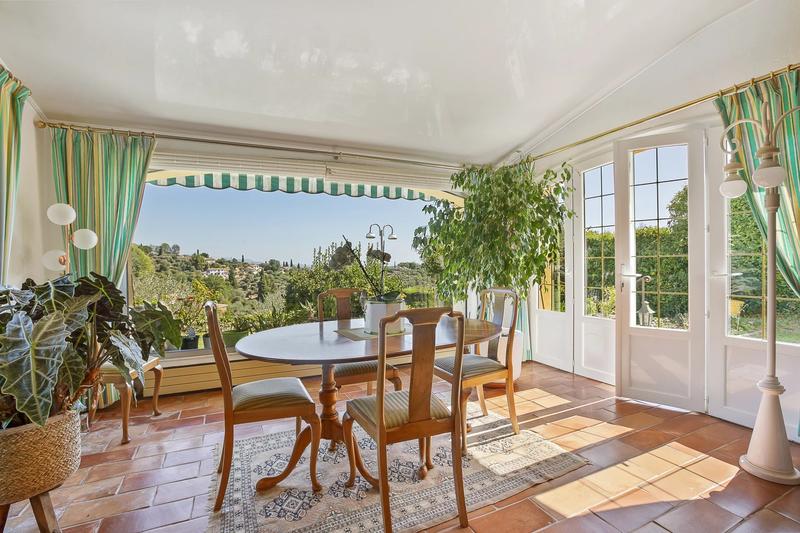 Maison - 161 m² - 5 pièces