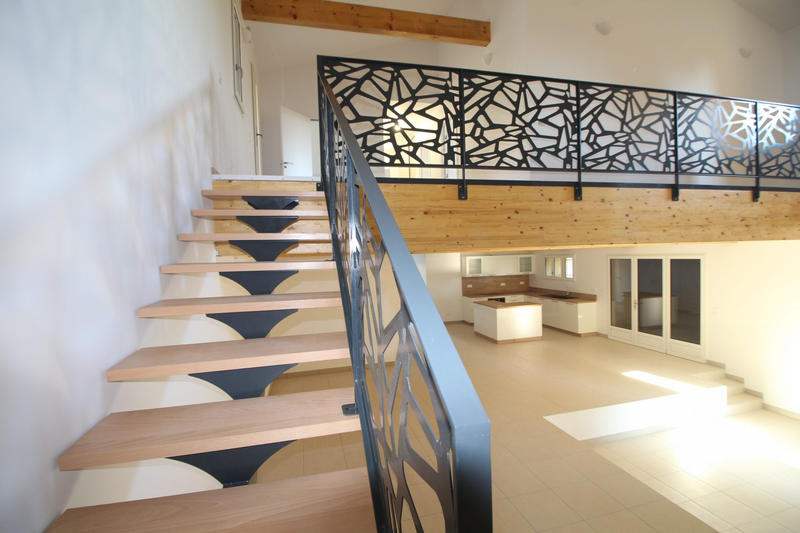 Maison - 201 m² - 5 pièces