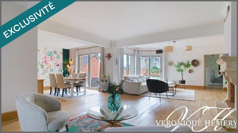 Maison - 245 m² - 6 pièces