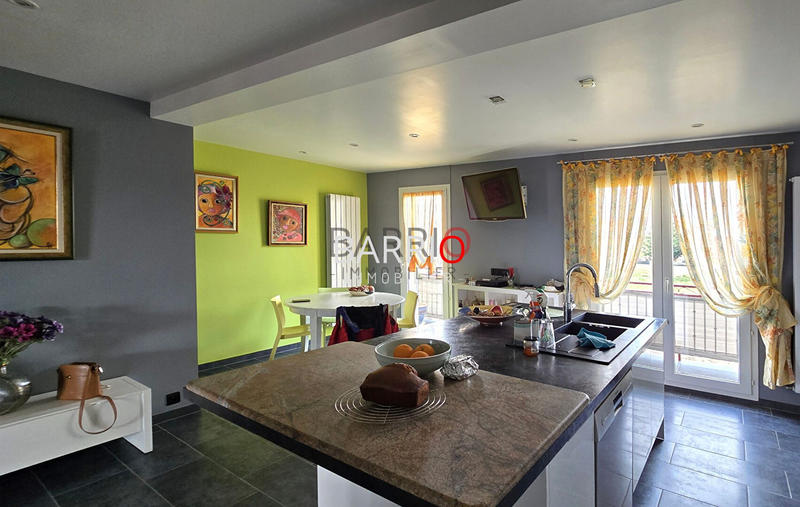 Villa - 179 m² - 7 pièces