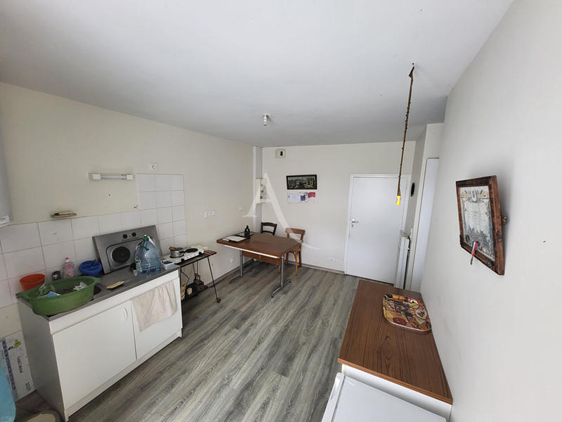 Maison - 424 m² - 10 pièces