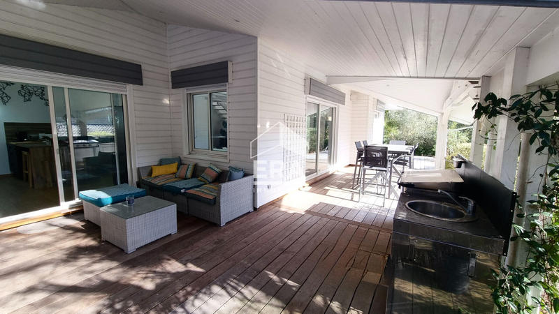 Maison - 149 m² - 5 pièces