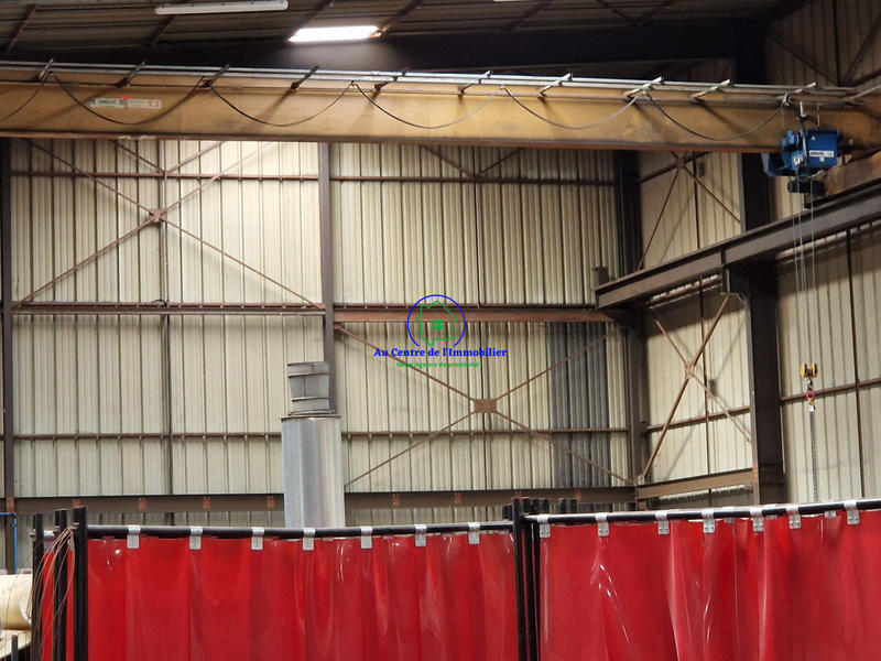 Local d'activités - 3 150 m²