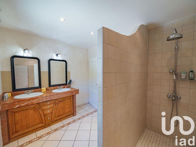 Maison de maîtres - 240 m² - 6 pièces