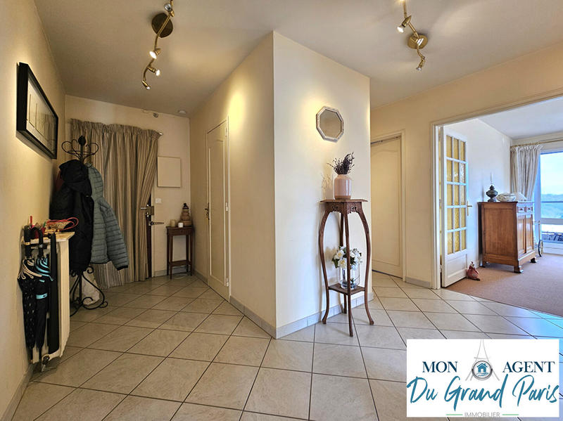 Appartement - 75 m² - 3 pièces