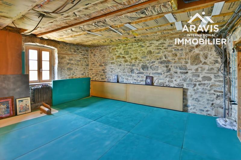 Châlet - 600 m² - 17 pièces