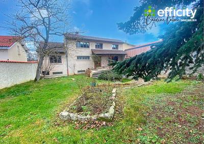 Maison - 310 m² - 6 pièces