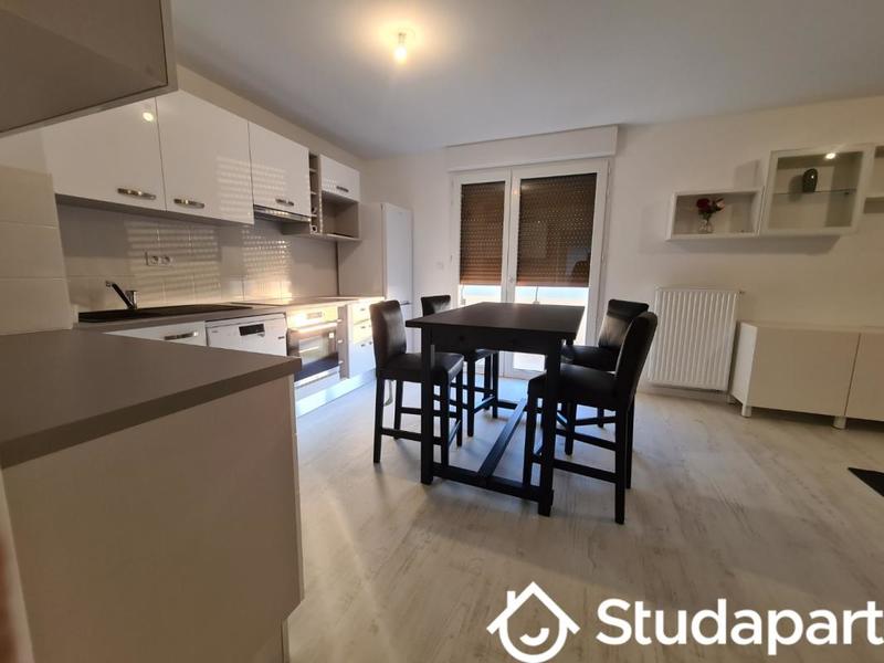 Chambre - 12 m² - 1 pièce