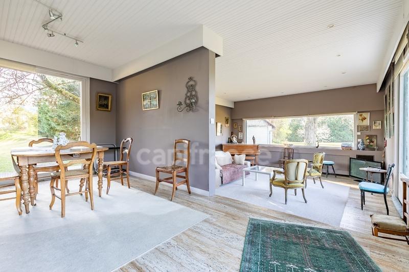 Maison d'architecte - 320 m² - 9 pièces