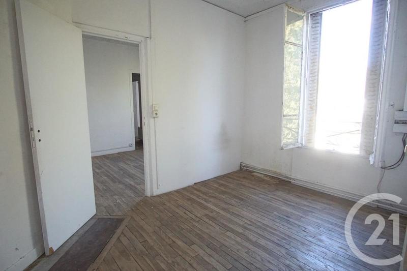 Pavillon - 217 m² - 7 pièces