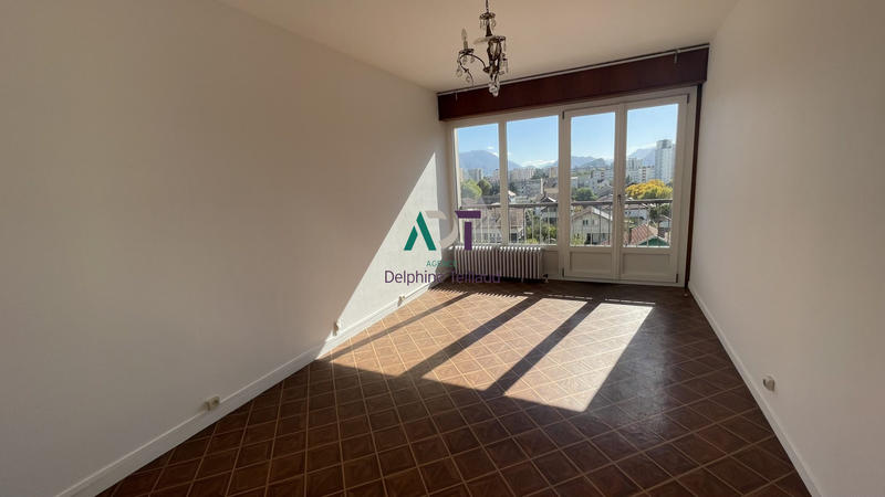 Appartement - 110 m² - 5 pièces