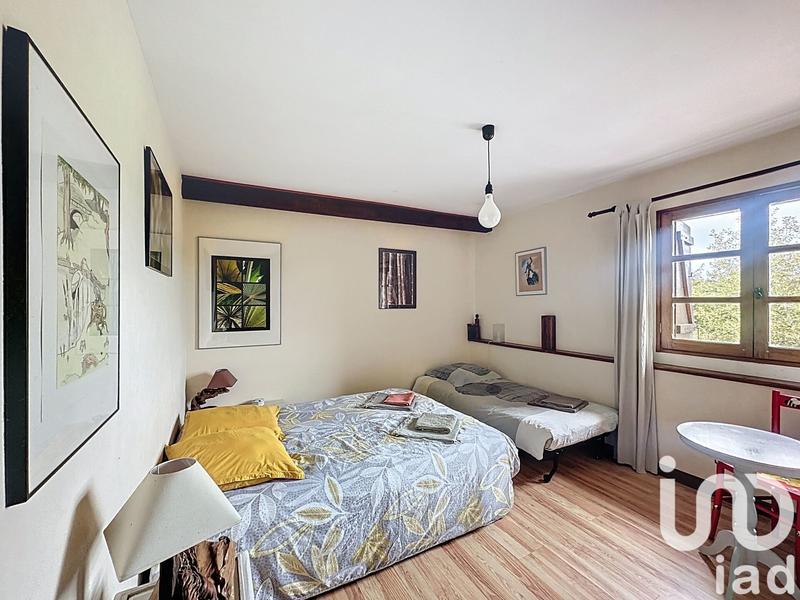 Maison - 313 m² - 15 pièces