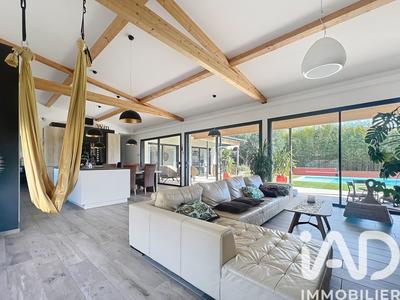 Maison - 191 m² - 5 pièces