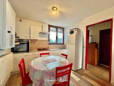 Appartement - 65 m² - 4 pièces