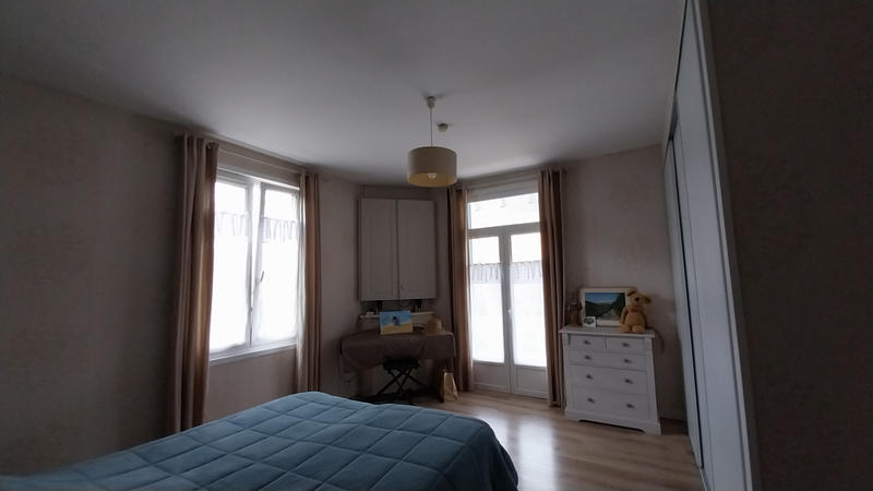 Maison - 185 m² - 6 pièces