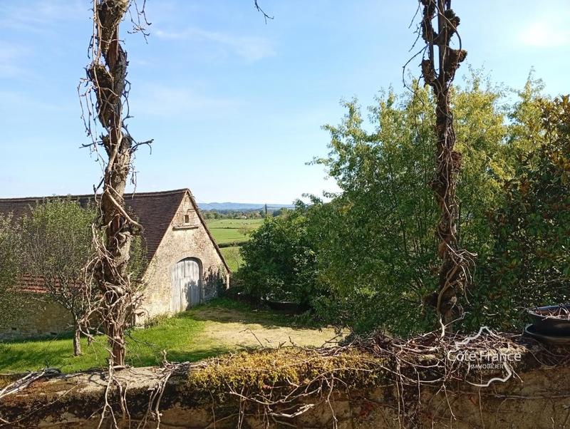 Corps de ferme - 270 m² - 9 pièces