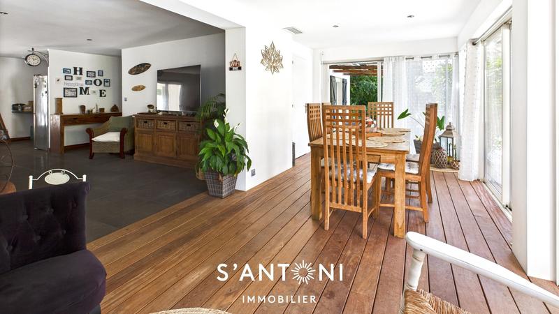 Maison - 160 m² - 5 pièces