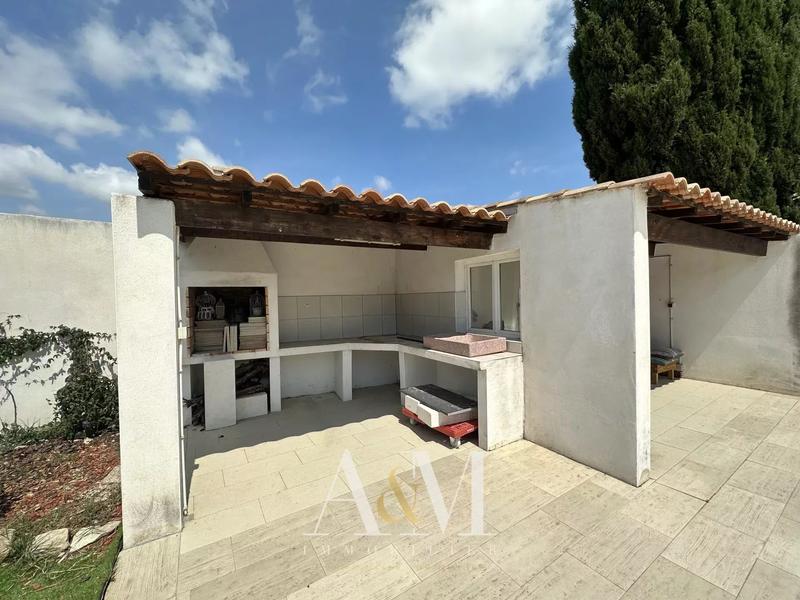 Villa - 90 m² - 4 pièces