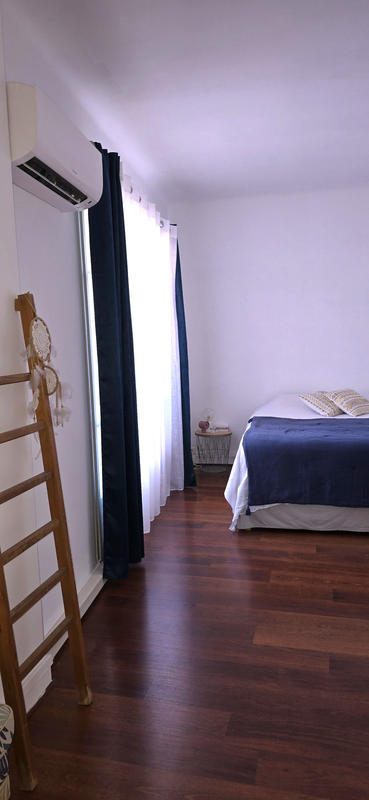 Maison - 220 m² - 6 pièces